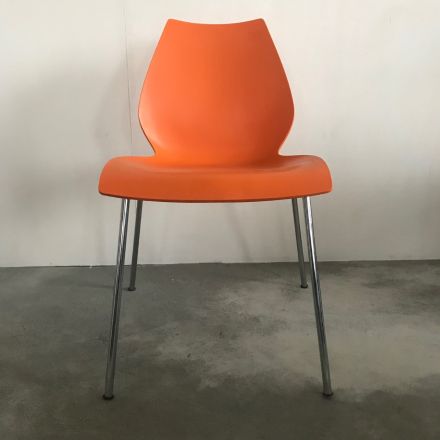 Kartel stoel Maui, ontwerp van Vico Magistretti