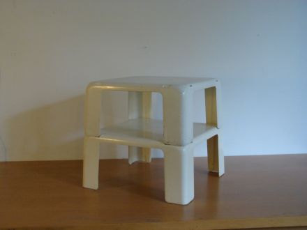  2 bijzettafeltjes GATTI 