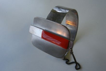Verzilverde armband jaren '70
