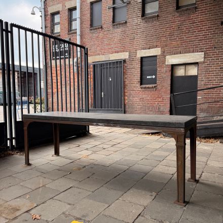 Unieke in/outdoor tafel
