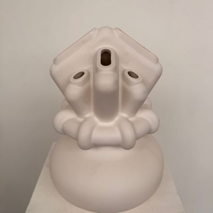 Grote witte vaas van Roderick Vos