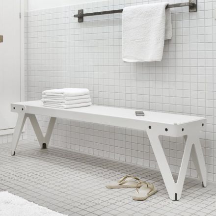 lloyd bench badkamer